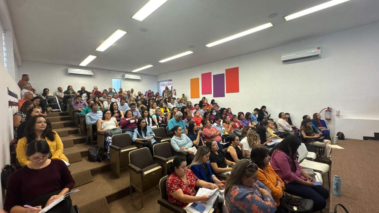 Más de 600 docentes se han capacitado en prevención de la violencia y el acoso escolar: Froylán Gámez 