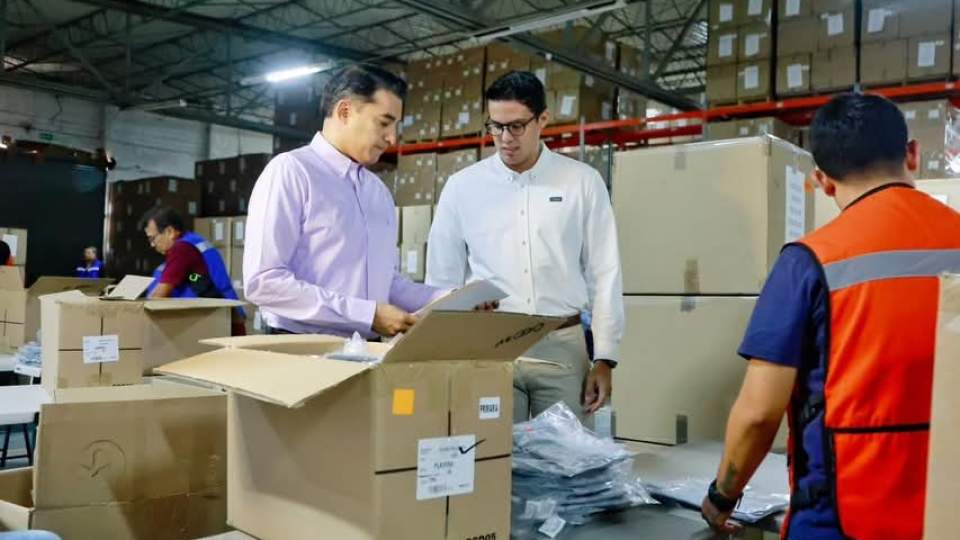 Gobierno de Sonora iniciará entrega de uniformes escolares en ocho municipios de la sierra alta: SEC