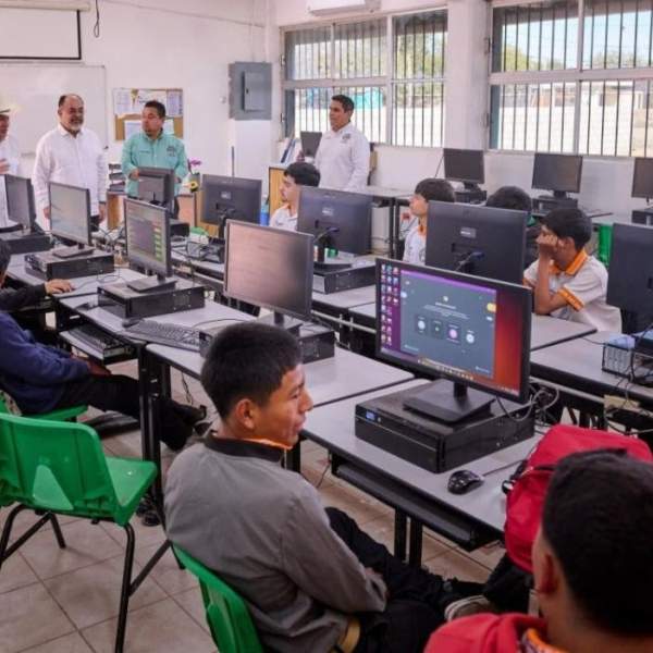 Sonora es la cuarta entidad con menor rezago educativo en México: Gobernador Durazo