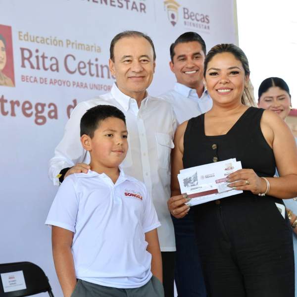 Arranca Gobernador Durazo entrega de becas Rita Cetina para alumnas y alumnos de primarias públicas